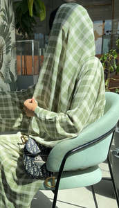 Vêtements d'usine Oem personnalisés, <span class=keywords><strong>tartan</strong></span> à carreaux ouvert sur <span class=keywords><strong>le</strong></span> devant, surdimensionné, voyage musulman à Dubaï 2025, nouvelle abaya élégante de l'Aïd Ramadan pour femmes - Product Image 3