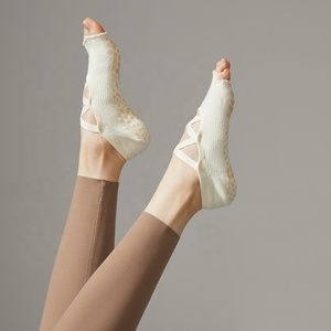 Calzini Antiscivolo a Cinque Dita per Barre Ballet, Yoga e Pilates per Donne, Vendita all'Ingrosso - Product Image 3