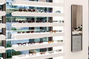 Muebles Modernos para Ópticas, Tiendas Minoristas de Gafas |   Solución Integral de Diseño y Equipamiento para Ópticas y Tiendas Minoristas - Product Image 4
