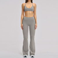 Ensemble de yoga deux pièces brossé pour femme, tenue athlétique avec dos ajouré et décolleté halter pour la course, la gym et l'entraînement, style 4201