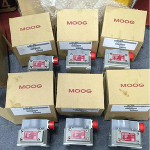 Vanne proportionnelle Moog D691-2702G, commande hydraulique pour machine de moulage par injection - Product Image 4
