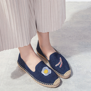 Espadrillas da Donna in Tela con Ricamo a Tema Cibo, Motivo Solido, Antiscivolo, Traspiranti, con Suola Spessa, Slip-On - Product Image 2