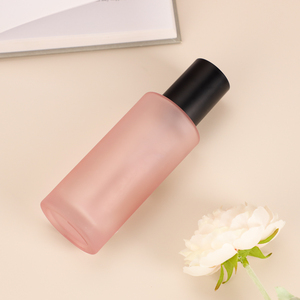 Parfüm 150 kozmetik ambalaj için siyah pompa sis püskürtücü ile uçucu yağ ml buzlu pembe cam sprey şişe doldurulabilir - Product Image 6