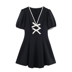 4928 Abito Mini Personalizzato da Donna con Fiocco Bianco e Nero e Maniche a Sbuffo, Abbigliamento all'Ingrosso dalla Cina, Elegante Vestito Casual da Donna - Product Image 1