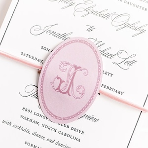 Tarjetas de Invitación con Corte Personalizado, Impresión Digital Offset en Papel, Relieve en Relieve, Cartulina con Acabado Blindado, Logotipo Personalizado, Modelo 465 - Product Image 2