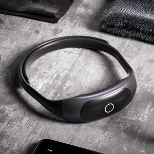 Tragbares Smart Neck Massage gerät APP Fernbedienung Intelligente Magnet therapie Entspannen Verbessern Sie den Schlaf Tragbares Mini-Nacken massage gerät - Product Image 5