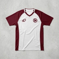 Ensemble complet d'uniforme de football blanc bordeaux à manches raglan, kit de football personnalisé pour équipe, maillot, short, chaussettes et casquette, 100 % polyester, séchage rapide