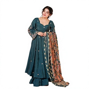 Dernière collection FATEMA FASHION Modèle FFSRK5205FN Costume de mariage prêt-à-porter entièrement cousu Broderie pure en Chinnon Indien - Product Image 1