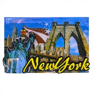 Aimant de New York 3,5"X2,4" Modèle 83977 25DZ/CS Aimant de réfrigérateur élégant - Product Image 1
