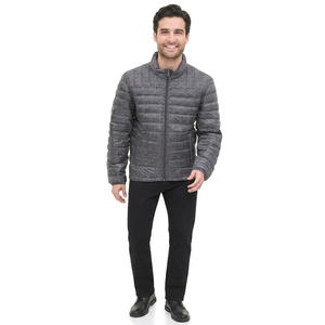 Chaquetas Acolchadas para Hombre con Logotipo Personalizado, Cuello Alto, Logotipo Frontal, Diseño de Última Moda, Precio Ajustable, Tela de Lona, Fabricación en Fábrica - Product Image 1