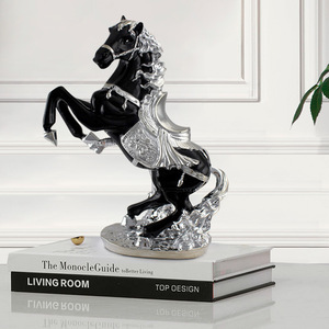 <span class=keywords><strong>Statue</strong></span> di Cavallo in Resina Dorata 33cm, Decorazione Animale dello Zodiaco Cinese per Hotel, Vendita all'Ingrosso - Product Image 3