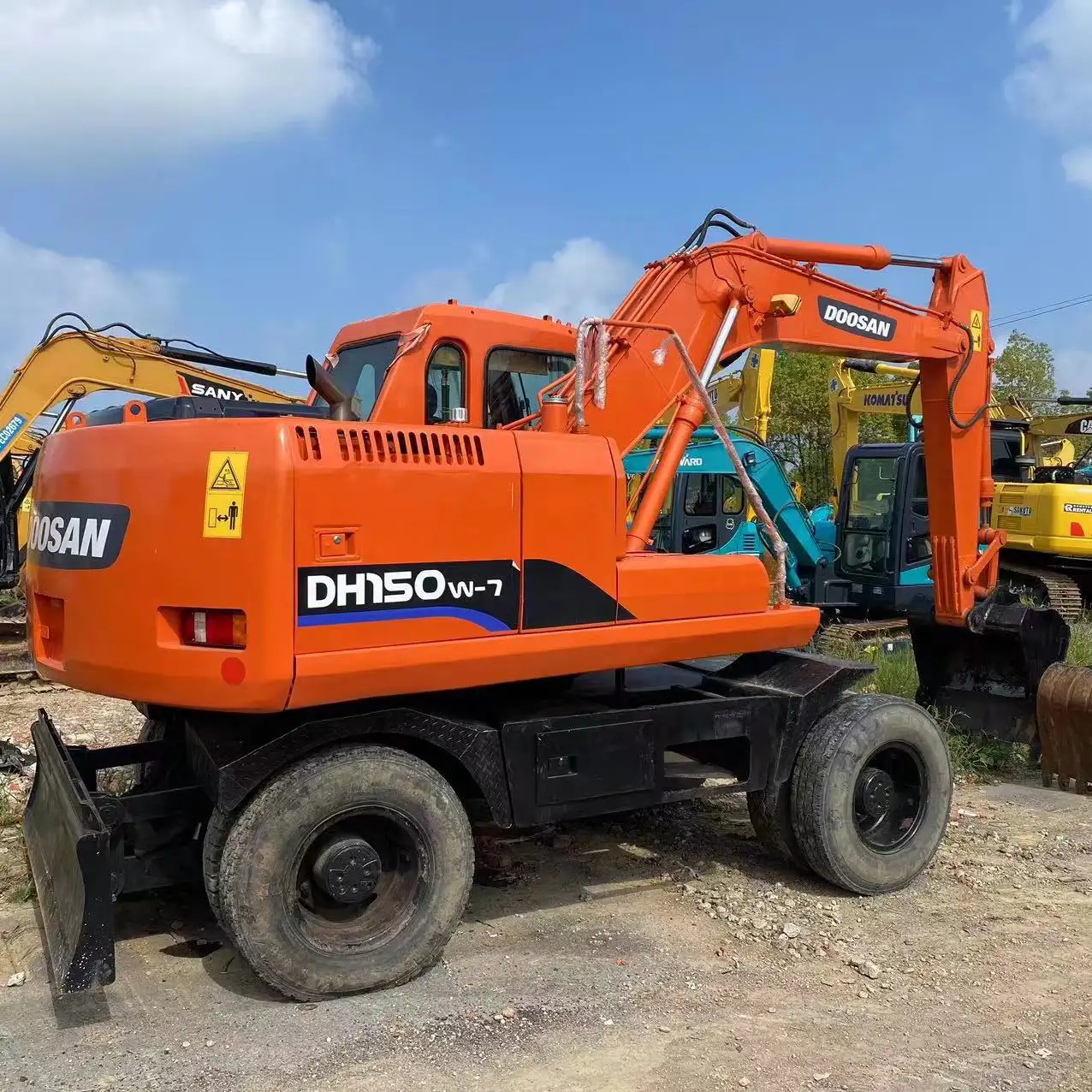 Excavadora de ruedas Doosan 150 original de Corea/excavadora de ruedas usada DOOSAN de 15 toneladas a precio bajo a la venta