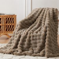 Plaid de luxe en fausse fourrure pour canapé, couverture douillette, moelleuse, épaisse et duveteuse en polaire pour canapé, chambre et salon