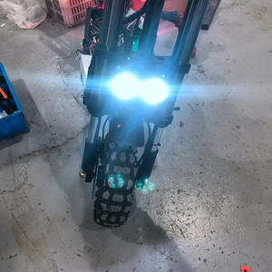 Scooters et Scooters électriques de 11 pouces, 11 pouces de large, pneus larges, moto 2400w pour adultes, fabriqués dans l'industrie Socool - Product Image 6