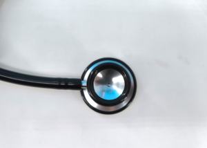 उच्च गुणवत्ता वाले चिकित्सा पेशेवर पाम प्रकार एनीरॉइड स्फिगमोमोमीटर एकल सिर स्टेथोस्कोप - Product Image 3