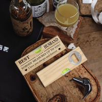 Ouvre-bouteille en bambou moderne 2-en-1 et niveau à bulle en bois Tire-bouchon multifonction et ouvre-bouteille Cadeau de fête des pères avec niveleur
