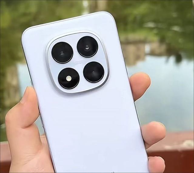 2025 A+ High Quality Products Original HyperOS System Android Mobile 5G Smartphone for Redmi Note 15 Pro+ Phone