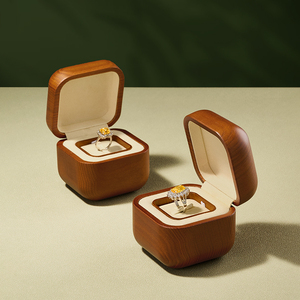 Caja de Anillo de Compromiso FANXI, Mini Caja de Madera para Regalo de Joyería, para Anillo de Diamantes de Boda - Product Image 1