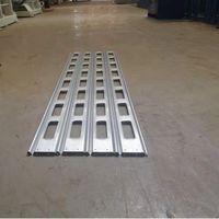 Rouleau de lamelle de porte de volet roulant perforé et de fenêtre en métal de prix usine formant la machine