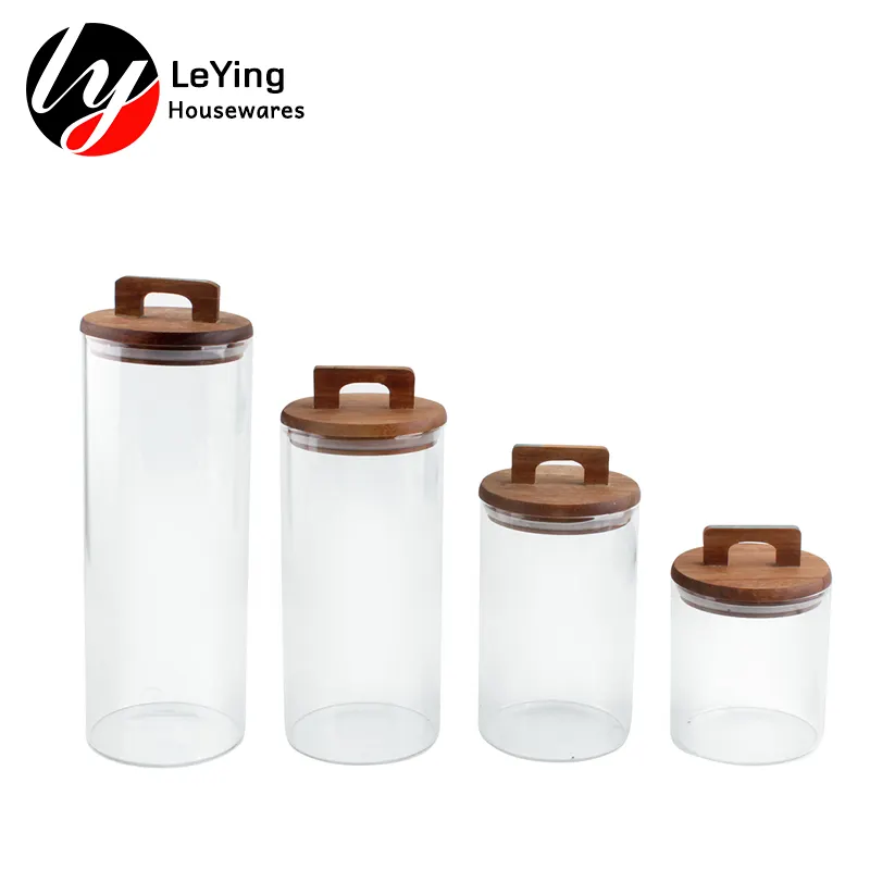 घर आयोजकों लकड़ी के ढक्कन के साथ 4Pcs उच्च Borosilicate ग्लास जार सेट