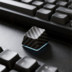 Teclas minimalistas a cuadros negras personalizables, hechas de PBT y materiales de resina, con personalización personalizada de teclas - Product Image 1