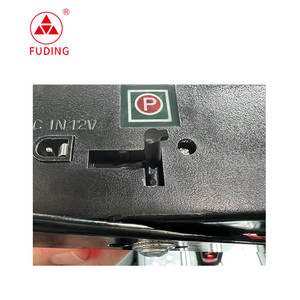 Triángulo de advertencia de avería de emergencia de <span class=keywords><strong>coche</strong></span> portátil para <span class=keywords><strong>coche</strong></span> con batería AA - Product Image 5