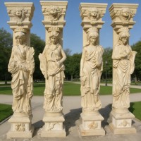 Colonne de statue de femme romaine en marbre massif moderne pour extérieur de grande villa