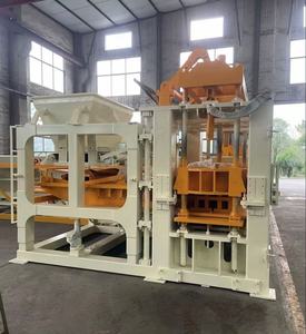 Yaoda mesin <span class=keywords><strong>QT4</strong></span>-<span class=keywords><strong>15</strong></span> bata Cemant terkompresi otomatis, mesin pembuat bata pengunci, mesin blok bergetar - Product Image 2