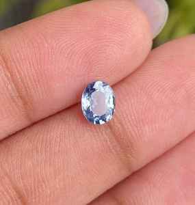 0.79 กะรัต 6.2 x 4.9 มม. |   ไพลินธรรมชาติ |   ไพลินแบบเม็ดเดี่ยว |   รูปทรงวงรี |   ไพลินเขียว - Product Image 4