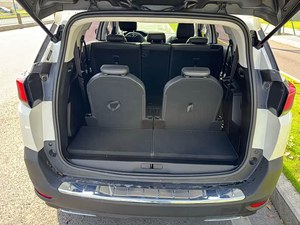 <span class=keywords><strong>Peugeot</strong></span> <span class=keywords><strong>5008</strong></span> 380THP Elite 2017, SUV Familiare Spazioso a 7 Posti, 1.8T Turbo, Euro VI, Guida a Sinistra - Product Image 6