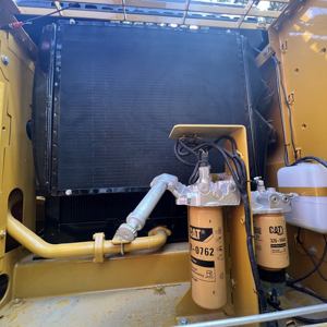 Excavatrice sur chenilles Caterpillar CAT 330d2L d'occasion fabriquée au Japon 30 tonnes Matériel de construction 90% neuve Cat330D2L Grande excavatrice d'occasion - Product Image 5