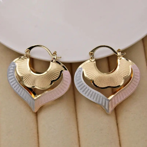 Women's Heart Multi Color Oil Painting Style Ear Cuff Fashion Jewelry - Product Image 5