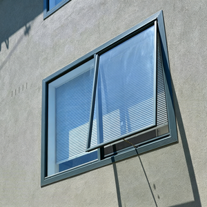 Fenêtres à profil bas en aluminium biseauté avec verre <span class=keywords><strong>anthracite</strong></span>, à ouverture par le haut, pour façades de bâtiments modernes - Product Image 2