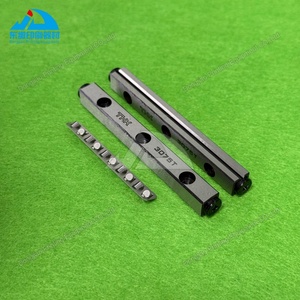 Rail à rouleaux croisés THK 3075T 2045T 2060T 3050T 3100T 4120T 4160T 4200T <span class=keywords><strong>6100T</strong></span> 6200T T T T - Product Image 4