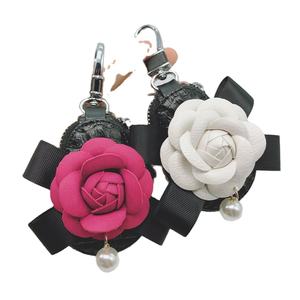 Femme Pu cuir Rose fleur porte-clés étui à clés de voiture avec perle incrustée femmes porte-clés fermeture éclair clé portefeuille sac étui voiture accessoires - Product Image 1