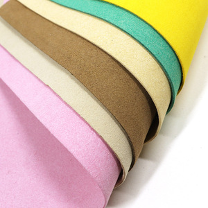 ผ้าไมโครไฟเบอร์หนังสังเคราะห์ PU แบบปัดเงา สำหรับเสื้อผ้า สีพื้น - Product Image 1
