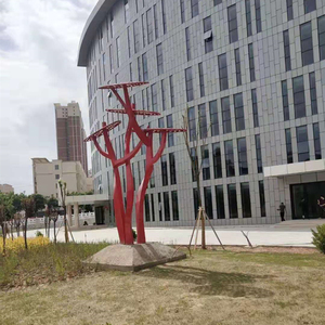 Scultura d'Albero Astratta da Giardino in Acciaio Inossidabile Lucidato Rosso, Decorazione Urbana Moderna 3D con Colore Personalizzabile - Product Image 4