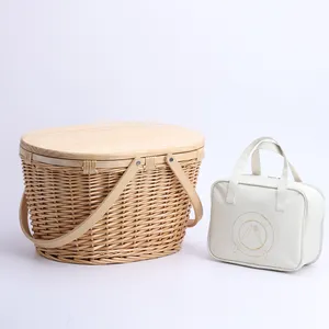 small luxury rattan Gift willow mini holiday 4 person handle wood top insulated wicker picnic basket set with wooden lid