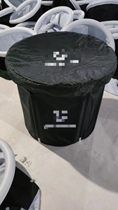 Bain à remous <span class=keywords><strong>gonflable</strong></span> en PVC portable personnalisé Baignoire de récupération pliable <span class=keywords><strong>pour</strong></span> adulte Piscine <span class=keywords><strong>gonflable</strong></span> personnalisable de trempage en plein air - Product Image 4