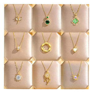 Collana con Ciondolo a Quadrifoglio in Acciaio Inossidabile Placcato Oro 18K con Zirconi e Opale, Cuore e <span class=keywords><strong>Pianeta</strong></span> CZ per <span class=keywords><strong>Donna</strong></span>, Ideale come Regalo - Product Image 1