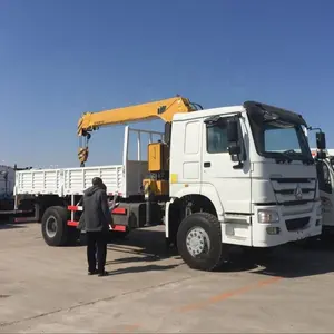 Factory Directly Delivery SINOTRUK HOWO Brand New Knuckle Boom Arm 4x2 Heavy Truck Mounted Crane 3ton 5ton Hot Sale In Tanzania