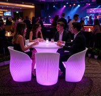 Ensemble de table et de chaises en plastique lumineux LED, meubles imperméables et lumineux pour la plage, le bar, les événements nocturnes - Rechargeable, changeant de couleur