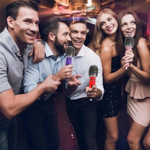 Micro bơm hơi 24/30cm màu sắc ngẫu nhiên Microphone Đồ chơi âm nhạc trang trí bên PVC đạo cụ bơm hơi - Product Image 6