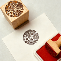 Kit de tampons en bois commémoratifs de la Coupe du Monde de football DIY, en bois naturel avec motifs personnalisables, incluant des monuments du pays hôte