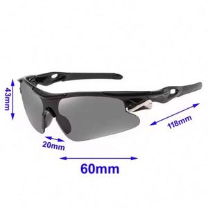 Lunettes de sport polarisées en PC personnalisables avec logo, protection UV 400, coupe-vent, pour hommes, femmes et enfants, idéales pour le cyclisme en extérieur. - Product Image 4