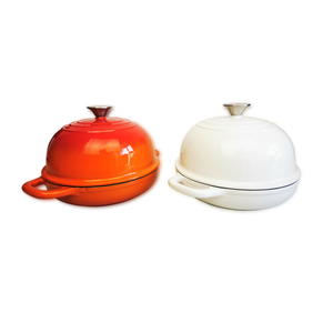 Pot en émail en <span class=keywords><strong>fonte</strong></span> antiadhésive pour <span class=keywords><strong>four</strong></span> Pot à pain de 24cm Double oreille à fond plat avec multicolore avec couvercle Casserole ronde - Product Image 2