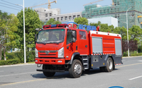 Truk api air 4x2 6300 liter, kendaraan penyelamatan penggerak 4 roda dengan busa bahan bakar Diesel fitur truk api