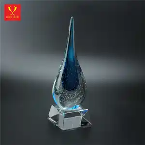 Trofeo di vetro di alta qualità a forma di goccia colorata Liuli Art per cerimonia regalo aziendale regalo di nozze regalo Souvenir Crystal Folk Art