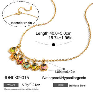 Collana all'ingrosso in acciaio inossidabile placcato oro 18 carati con smalto colorato a forma di coccinella, collana di lusso leggero in acciaio al titanio - Product Image 5