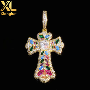 Nuevo Diseño, Colección de Colgantes de Cruz de Colores, Joyería Hip Hop, Cobre con Zirconia, Engaste de Tensión Natural, Collar Unisex para Uso Diario - Product Image 1